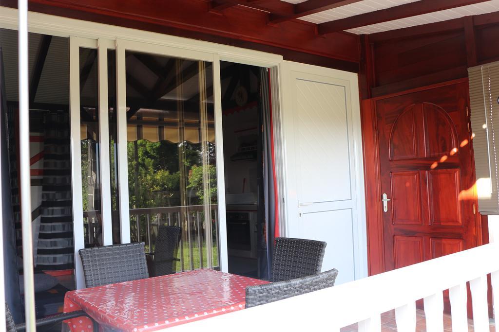 Gites Les Sandragons Saint-Claude Exterior photo