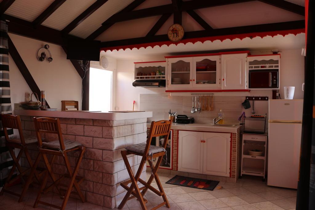 Gites Les Sandragons Saint-Claude Exterior photo